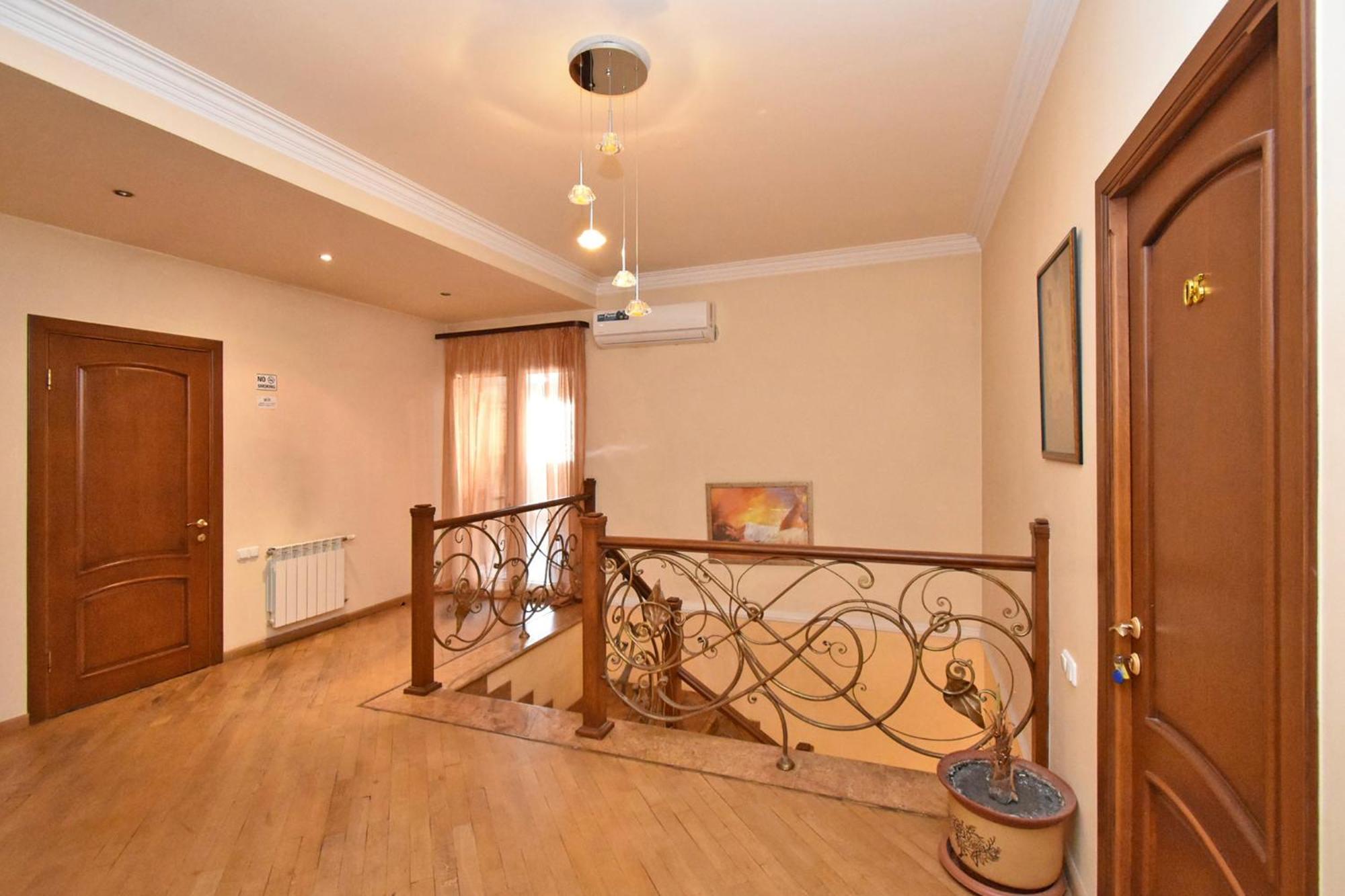 Hostel Amigo Guest Erywań Zewnętrze zdjęcie
