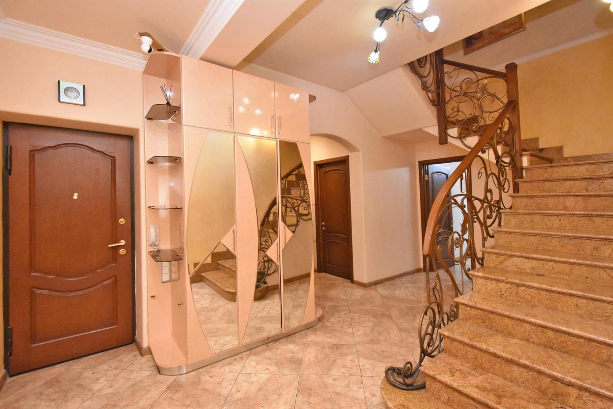 Hostel Amigo Guest Erywań Zewnętrze zdjęcie