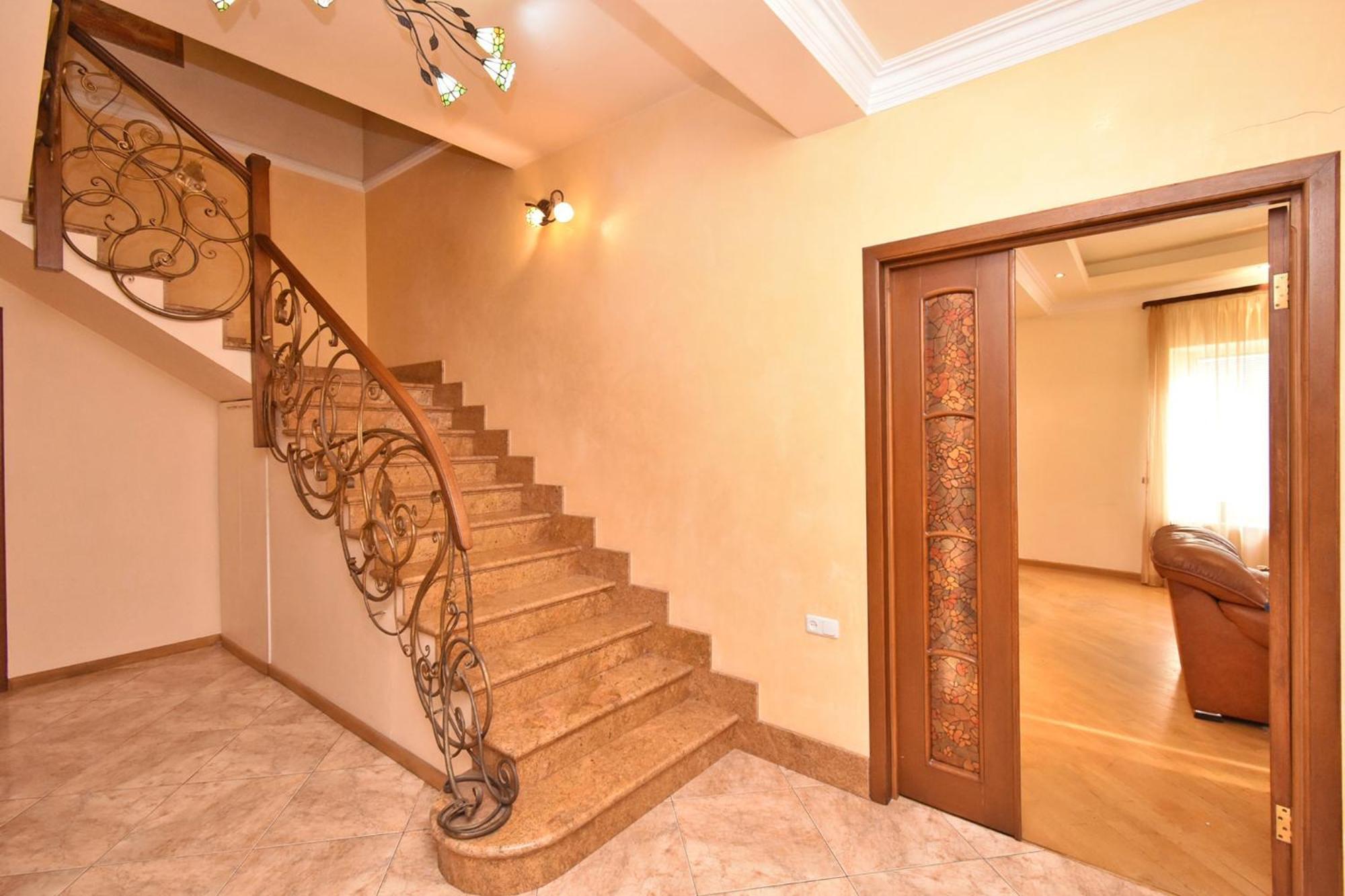 Hostel Amigo Guest Erywań Zewnętrze zdjęcie